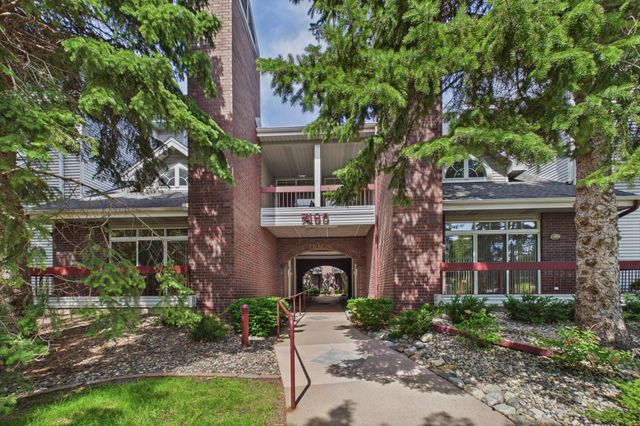 7400 Edinborough Way 5103, Edina, MN 55435