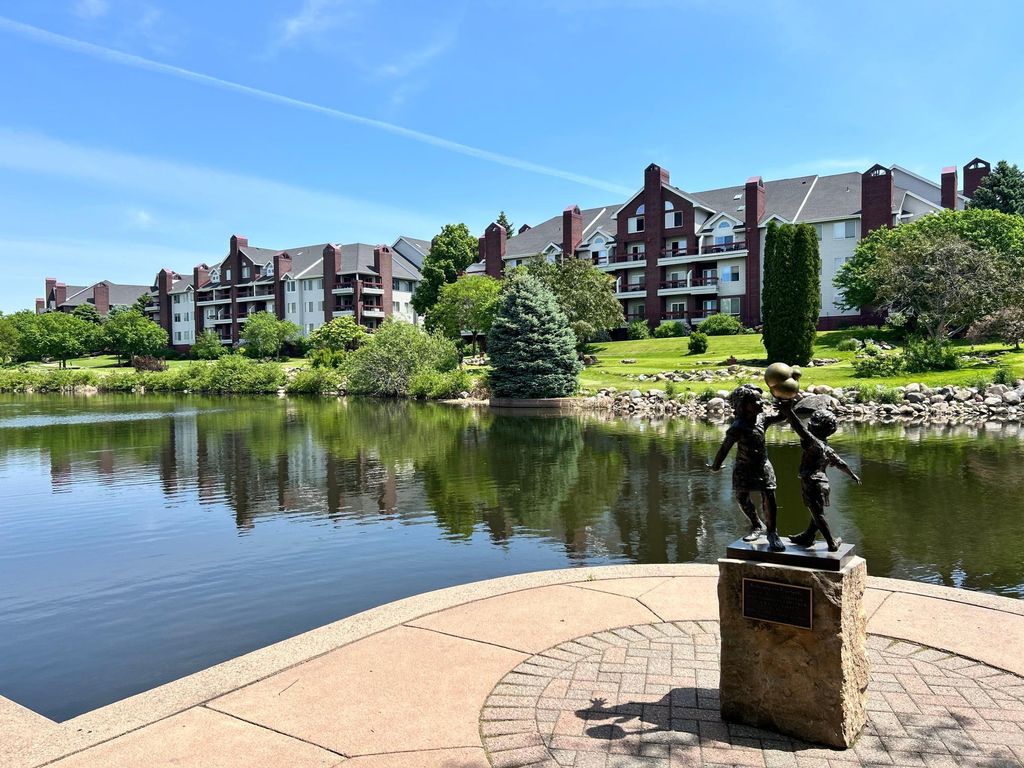 7400 Edinborough Way 5103, Edina, MN 55435