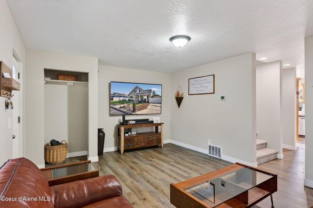 2908 N 11TH ST, Coeur D'alene, ID 83815