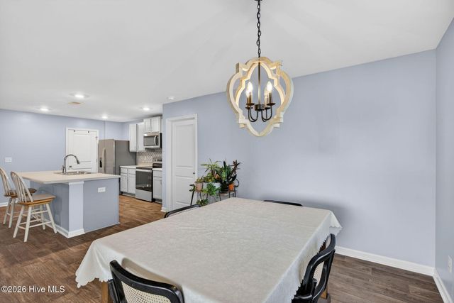 569 Draymore Drive NE, Leland, NC 28451