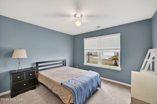 569 Draymore Drive NE, Leland, NC 28451