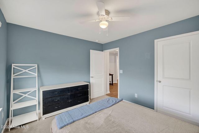 569 Draymore Drive NE, Leland, NC 28451