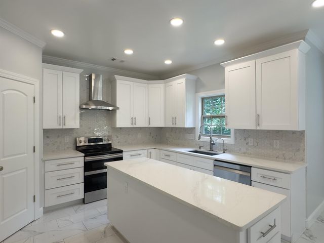 611 Pinery Lane, Duncan, SC 29334