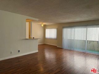 8161 Manitoba Street 7, Playa Del Rey (los Angeles), CA 90293