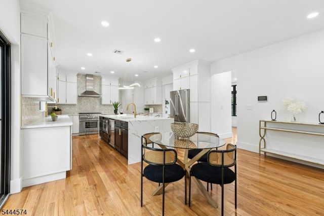 170 Johnston Drive Ext, Watchung Boro, NJ 07069