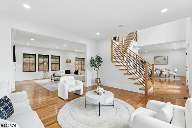170 Johnston Drive Ext, Watchung Boro, NJ 07069
