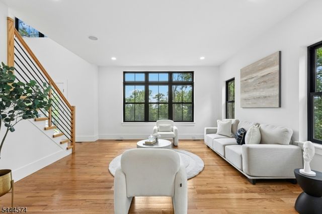 170 Johnston Drive Ext, Watchung Boro, NJ 07069