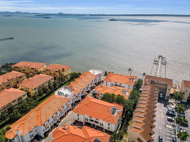 1340 BAYSHORE BOULEVARD 304, Dunedin, FL 34698