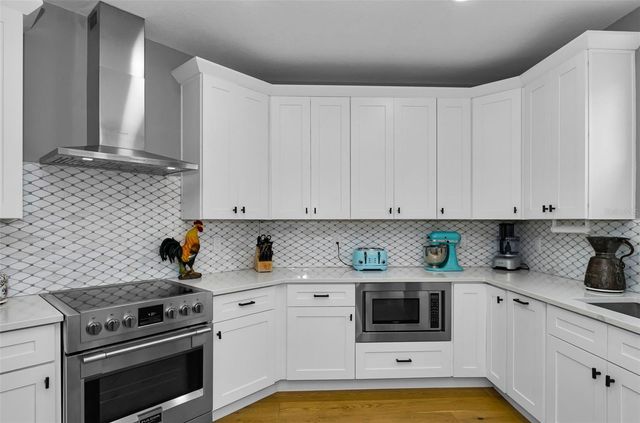 1340 BAYSHORE BOULEVARD 304, Dunedin, FL 34698