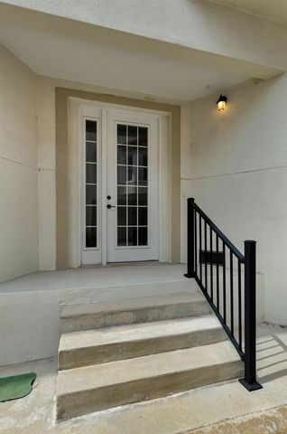 1340 BAYSHORE BOULEVARD 304, Dunedin, FL 34698