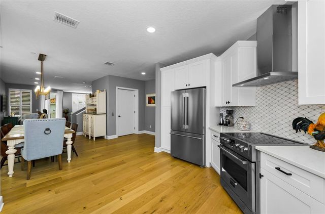 1340 BAYSHORE BOULEVARD 304, Dunedin, FL 34698