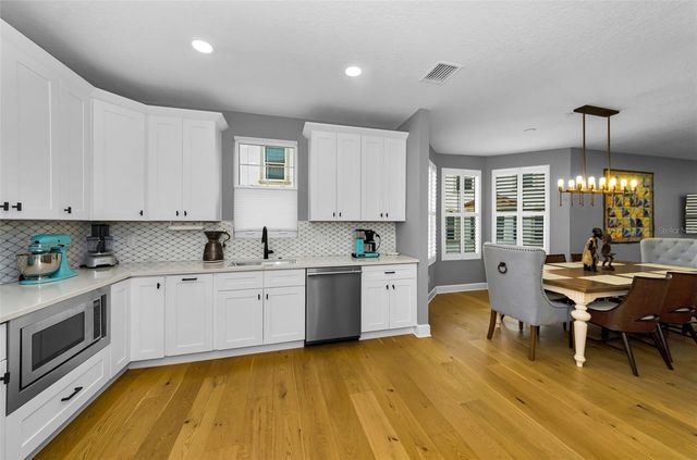 1340 BAYSHORE BOULEVARD 304, Dunedin, FL 34698
