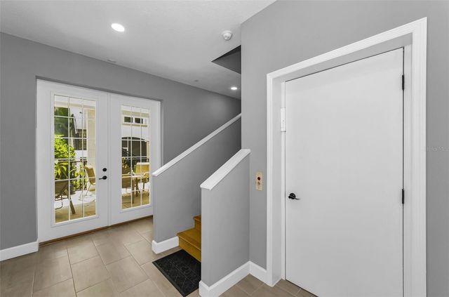 1340 BAYSHORE BOULEVARD 304, Dunedin, FL 34698