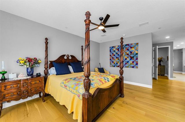 1340 BAYSHORE BOULEVARD 304, Dunedin, FL 34698