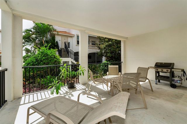 1340 BAYSHORE BOULEVARD 304, Dunedin, FL 34698