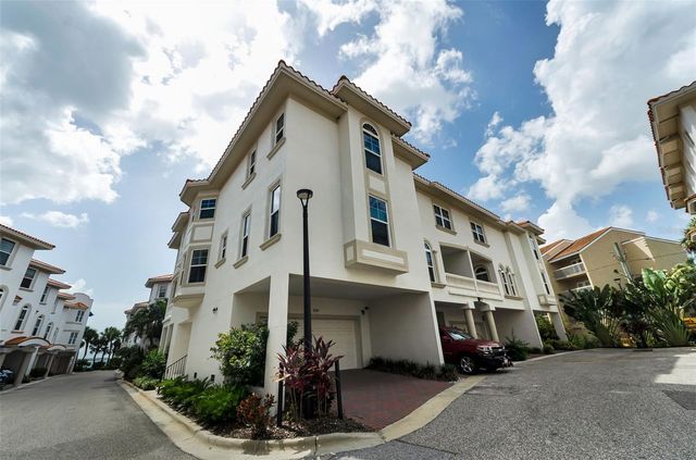 1340 BAYSHORE BOULEVARD 304, Dunedin, FL 34698