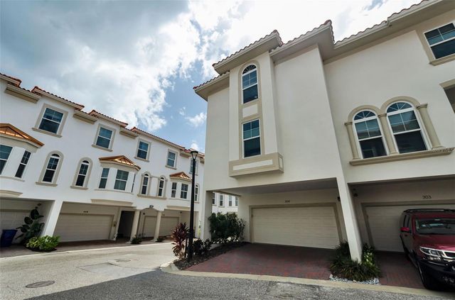 1340 BAYSHORE BOULEVARD 304, Dunedin, FL 34698
