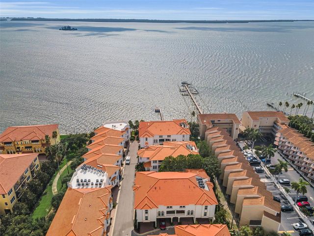 1340 BAYSHORE BOULEVARD 304, Dunedin, FL 34698