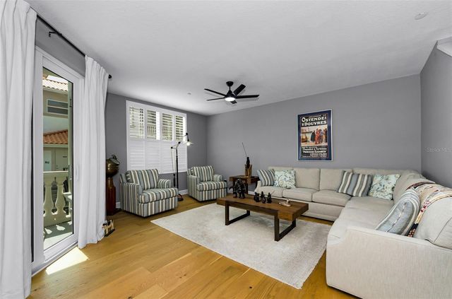 1340 BAYSHORE BOULEVARD 304, Dunedin, FL 34698