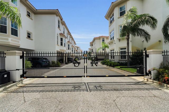 1340 BAYSHORE BOULEVARD 304, Dunedin, FL 34698