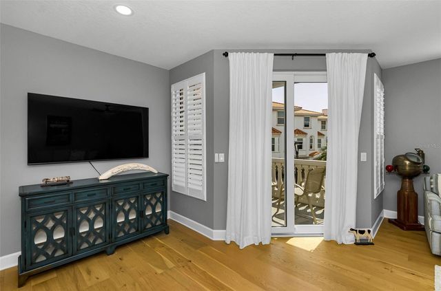 1340 BAYSHORE BOULEVARD 304, Dunedin, FL 34698