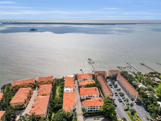 1340 BAYSHORE BOULEVARD 304, Dunedin, FL 34698