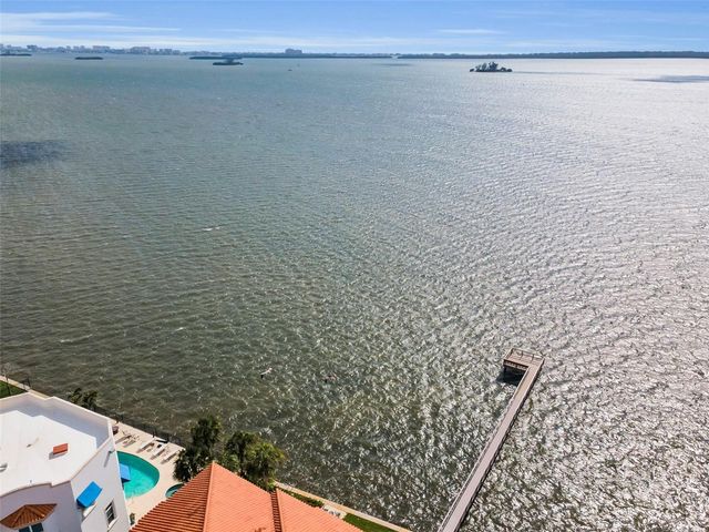 1340 BAYSHORE BOULEVARD 304, Dunedin, FL 34698