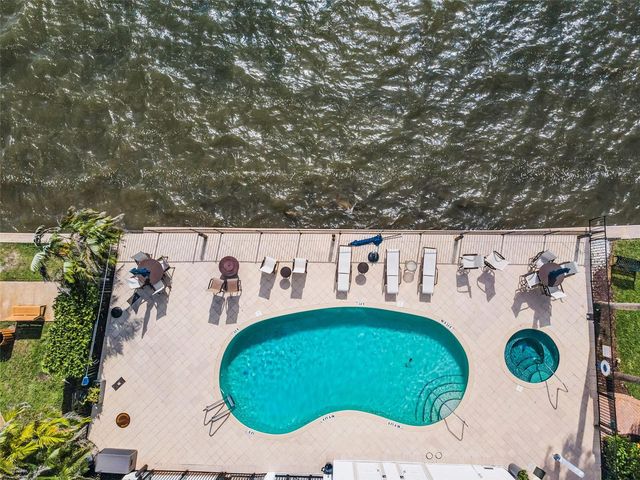 1340 BAYSHORE BOULEVARD 304, Dunedin, FL 34698