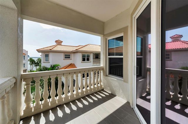 1340 BAYSHORE BOULEVARD 304, Dunedin, FL 34698
