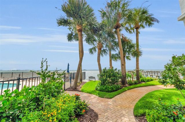 1340 BAYSHORE BOULEVARD 304, Dunedin, FL 34698