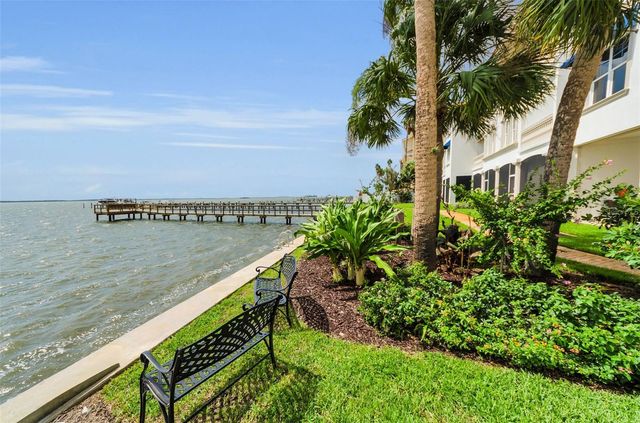 1340 BAYSHORE BOULEVARD 304, Dunedin, FL 34698