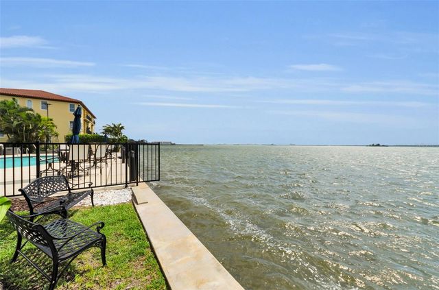 1340 BAYSHORE BOULEVARD 304, Dunedin, FL 34698