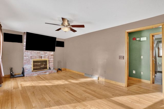 153 Prospect St Ext, Westfield, MA 01085