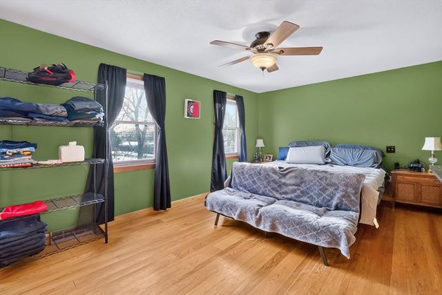 153 Prospect St Ext, Westfield, MA 01085