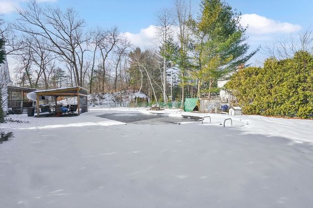 153 Prospect St Ext, Westfield, MA 01085