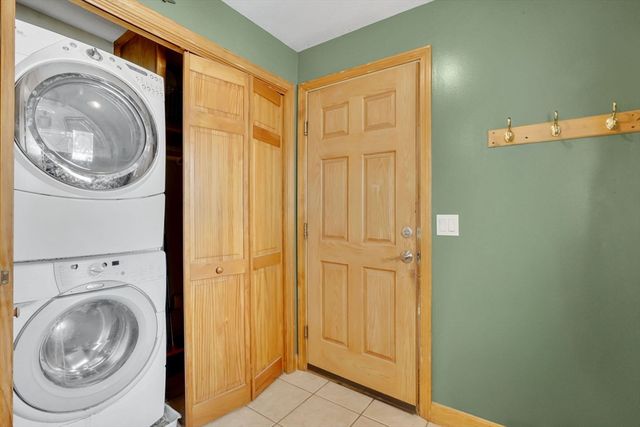 153 Prospect St Ext, Westfield, MA 01085