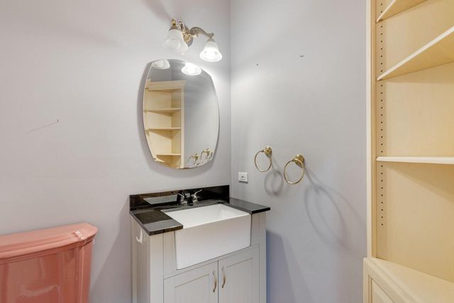 10711 Bull Valley DRIVE, Woodstock, IL 60098