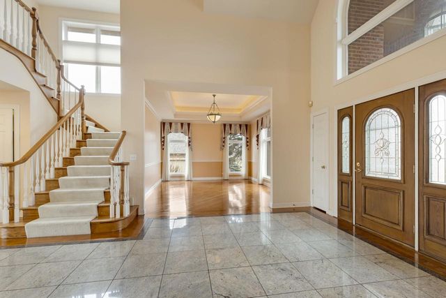 10711 Bull Valley DRIVE, Woodstock, IL 60098