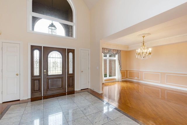 10711 Bull Valley DRIVE, Woodstock, IL 60098