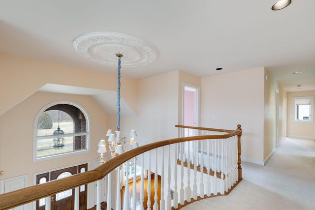 10711 Bull Valley DRIVE, Woodstock, IL 60098