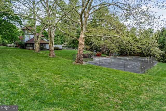 461 S ROBERTS RD, Bryn Mawr, PA 19010
