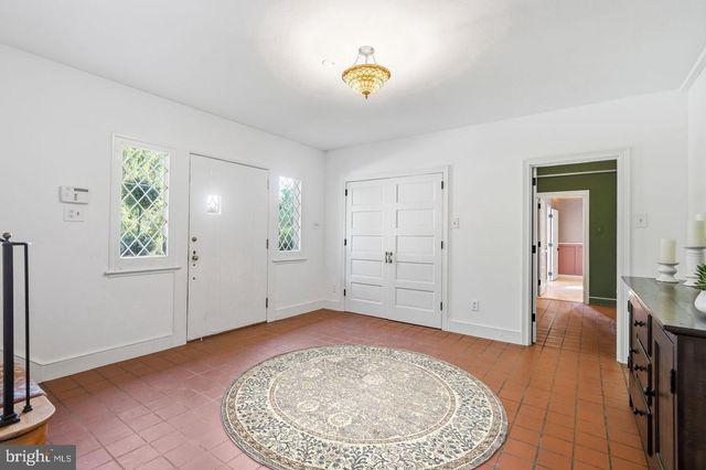 461 S ROBERTS RD, Bryn Mawr, PA 19010