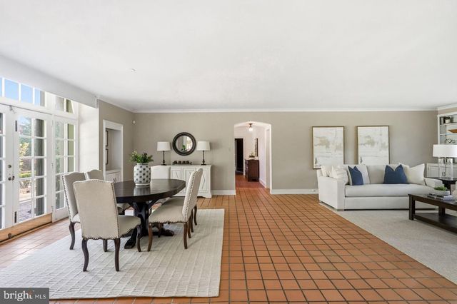 461 S ROBERTS RD, Bryn Mawr, PA 19010