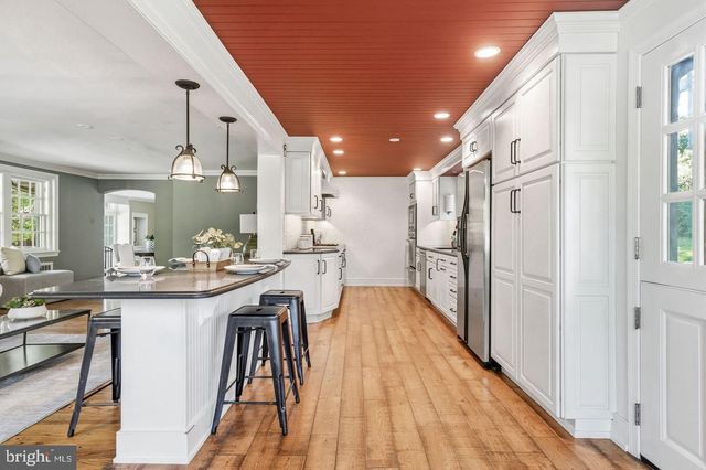 461 S ROBERTS RD, Bryn Mawr, PA 19010