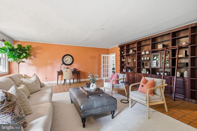 461 S ROBERTS RD, Bryn Mawr, PA 19010