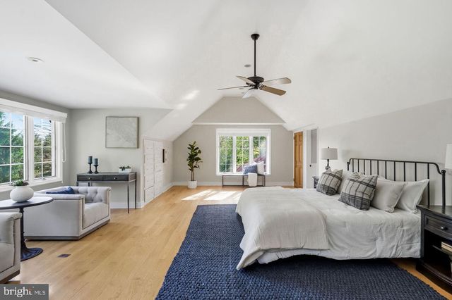 461 S ROBERTS RD, Bryn Mawr, PA 19010