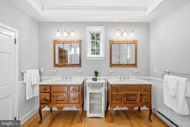 461 S ROBERTS RD, Bryn Mawr, PA 19010