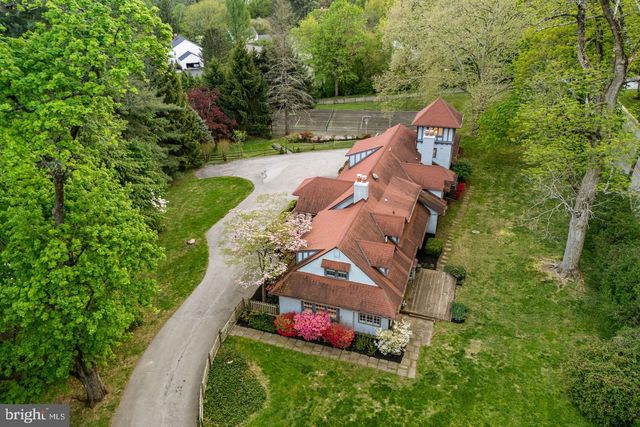 461 S ROBERTS RD, Bryn Mawr, PA 19010