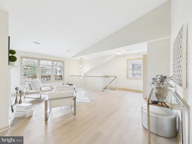 10531 STONINGTON LN, Manassas, VA 20109