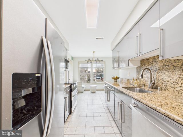 10531 STONINGTON LN, Manassas, VA 20109